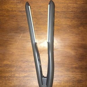 Flat iron/ straightener
